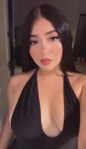 LATINA CARIñOSA , FIESTERA , FOTOS REALES
