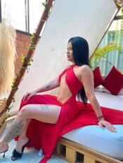 ESPECTACULAR MIA COLOMBIANA CON CUERPAZO CALIENTE MUY HOT