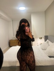 TU PERRITA CACHONDA CALIENTE CON GANAS DE BUEN SEX