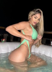 RUBIA ESPECTACULAR  FOTOS REALES