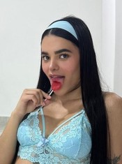 JOVENCITA COLOMBIANA EN EL CENTRO