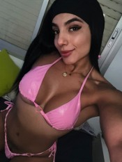 HERMOSA LATINA CALIENTE