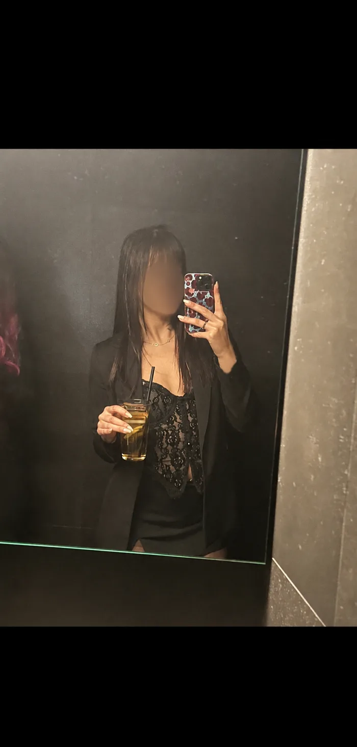 CARMEN JOVEN | SALIDAS