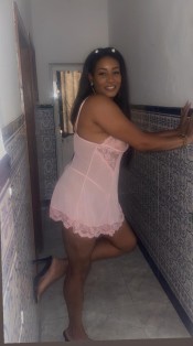 MULATA CALIENTE   /   HOT EBONY LADY…