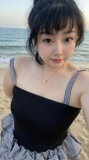 LA CHICA QUE ACABA DE LLEGAR A REUS