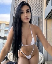 ISABELLA  MORENA SúPER CUERPO EN TORREDELAVEGA