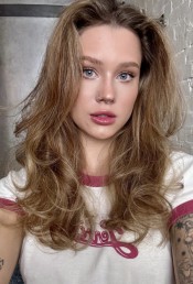 ANNA NUEVA UCRAÑANA