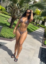 CAMILA, PRECIOSA ARGENTINA EN HUELVA — UNA MORENA CON ENCANTO